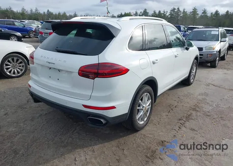 2016 Porsche Cayenne z USA, uszkodzony, nr VIN WP1AA2A2XGKA14739
